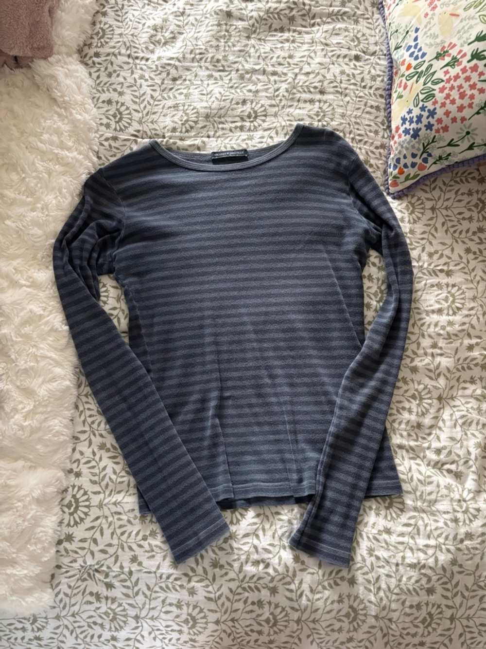 Brandy Melville Striped Leah Tee - Picture 2 of 3